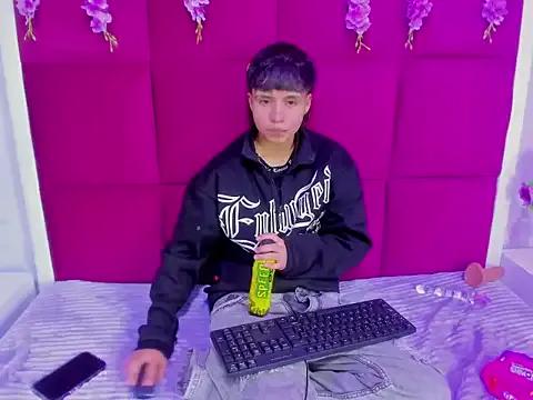 Freechat Bruno_Cruzz on StripChat