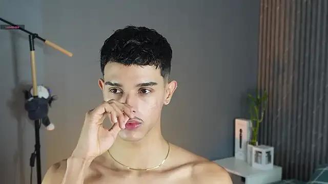 Freechat Busterspinter on StripChat