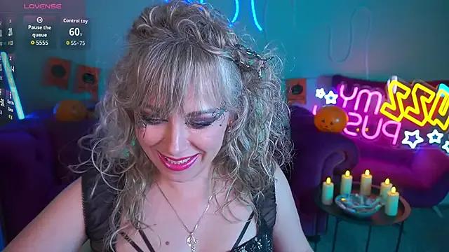 StripChat CandyLadyyy is Freechat CandyLadyyy — DO YOU WANT TO LEAVE A WEB ON ME??))