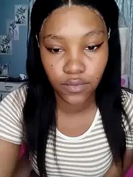 Freechat charmainexxx on StripChat