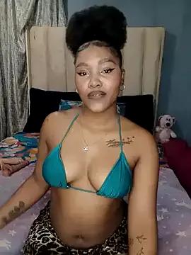 Freechat charmainexxx on StripChat