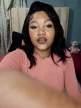 Freechat charmainexxx on StripChat