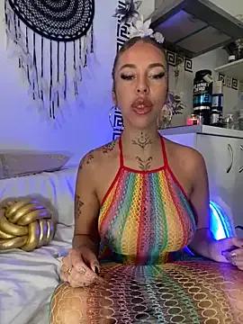 CheekyChels on StripChat 