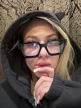 StripChat ChristyMarshall is Freechat ChristyMarshall — French kiss