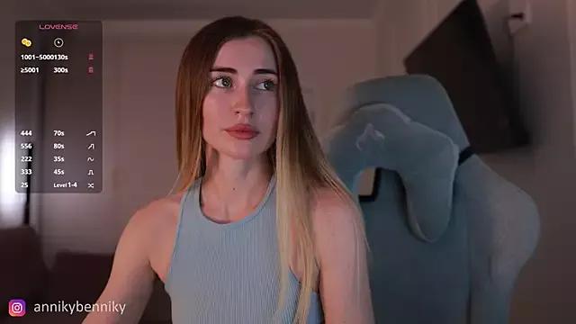 Coconutkittyy on StripChat 