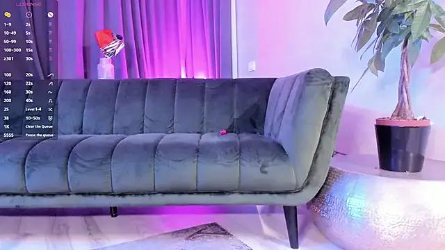 Freechat CutiePie69__ on StripChat