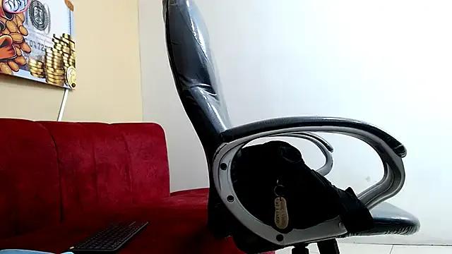 Freechat DamiBright on StripChat