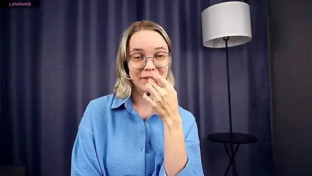 Freechat EdaKirkIin on StripChat