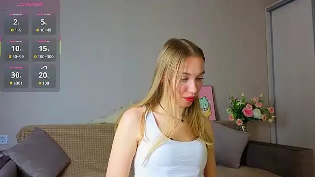 Freechat ElizaPurrr on StripChat