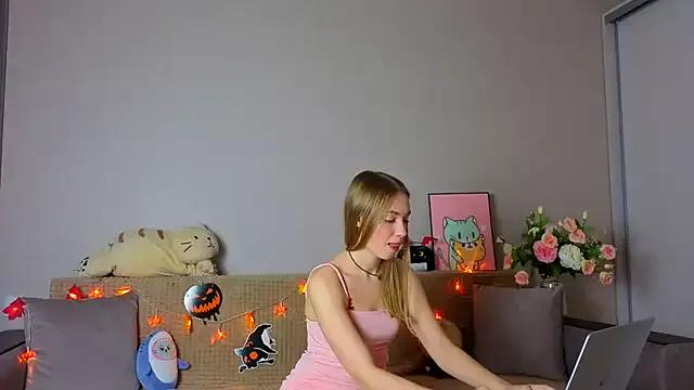 Freechat ElizaPurrr on StripChat