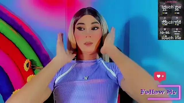 emelly_horny_ on StripChat 