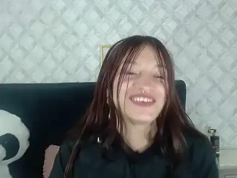 Emma-Wilson on StripChat 