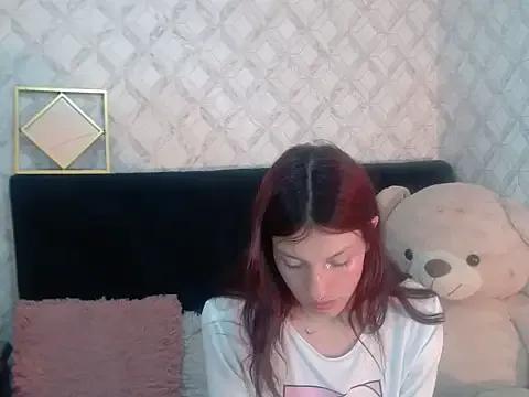 Emma-Wilson on StripChat 