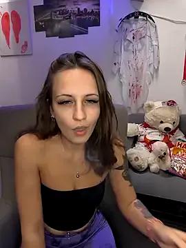 Freechat emma4xxx on StripChat