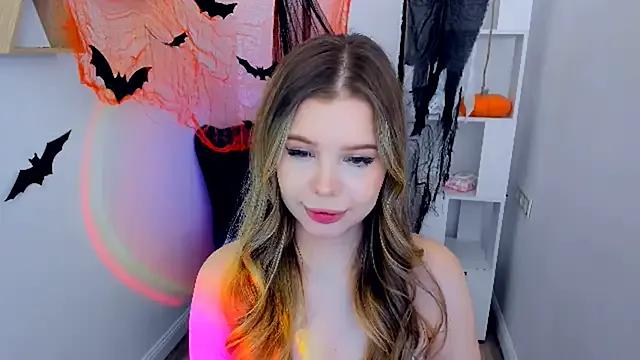 Freechat FollowLovee on StripChat