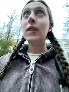 FroggyAnna — caress pussy after hot show 