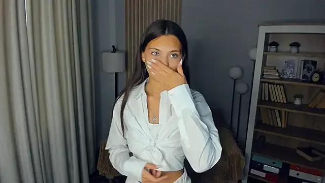 Freechat FunnyyMonkeyy on StripChat