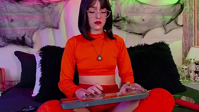 StripChat Ginger_Foxy is Freechat Ginger_Foxy — Toy Control Last Tipper x 5 Min