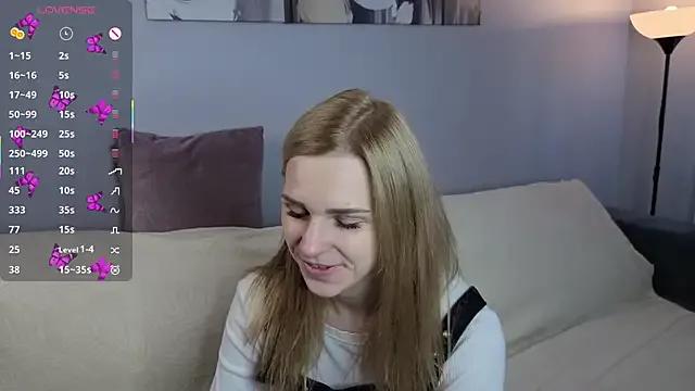 Freechat HelenMartines on StripChat