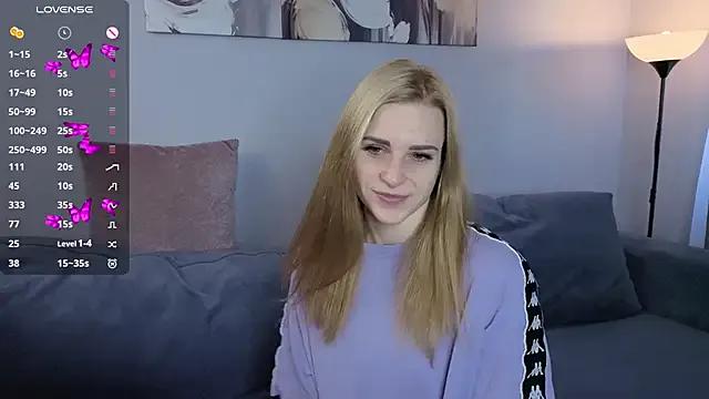 Freechat HelenMartines on StripChat