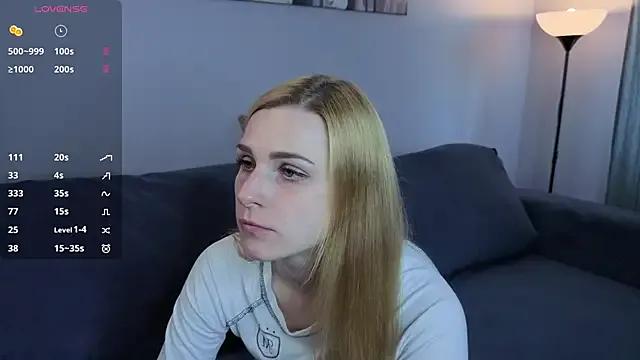 Freechat HelenMartines on StripChat