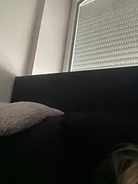 Isaaa3631 on StripChat 