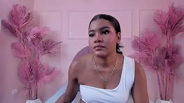 Freechat Isabellsmmith on StripChat