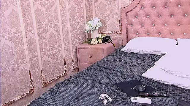 Kate_Storm — naked tits