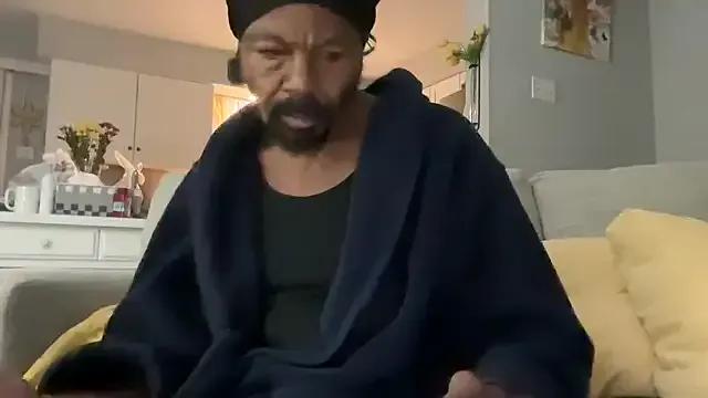 KcChiefBBC69 on StripChat 