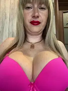 Kittenforyou on StripChat 