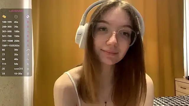 Freechat KrystinFunches on StripChat