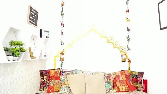 Freechat LadyNahir on StripChat