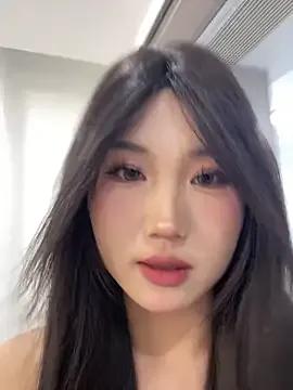 lilyxye77 on StripChat