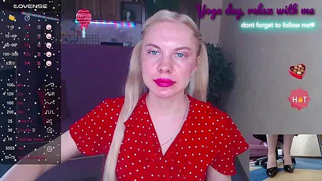 LiSinDoll on StripChat 