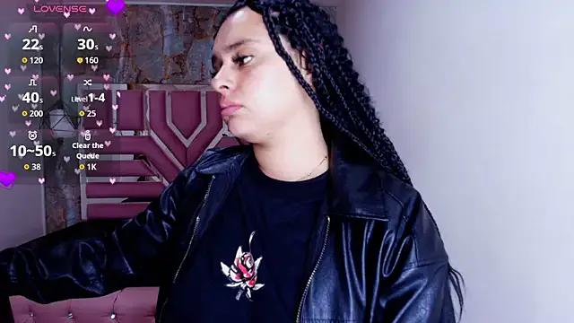 Freechat lorem_adams on StripChat