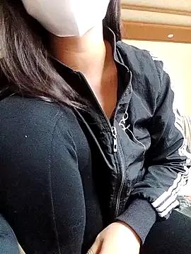 Freechat Lovely_xxx on StripChat