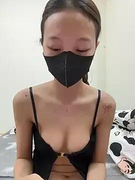 Freechat Lucy-Gold on StripChat