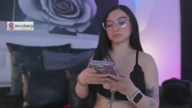 Freechat lucy_neil on StripChat