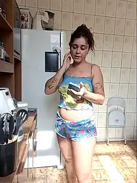 luuhcat09 on StripChat 