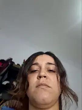 luuhcat09 on StripChat 