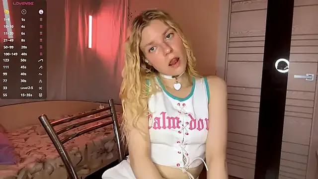 Freechat MaryjaneSpider on StripChat