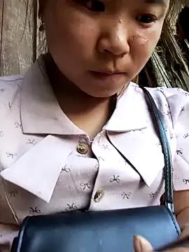 Freechat may-squirl on StripChat