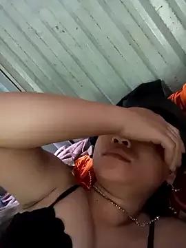 Freechat may-squirl on StripChat