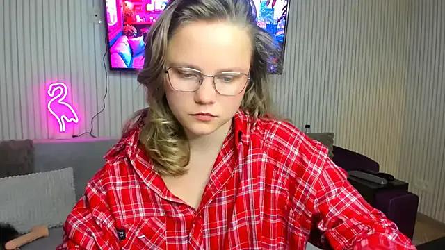 StripChat milalapka is Freechat milalapka — naked tits + oil on tits