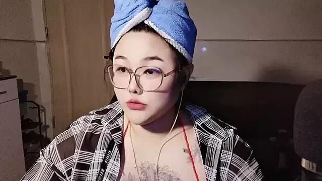 Mini1314 on StripChat 