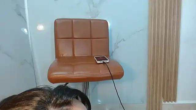 mollyguns on StripChat 