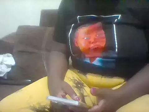 Momozana101 on StripChat 