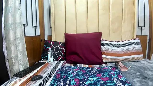 MrsMxx25 on StripChat 