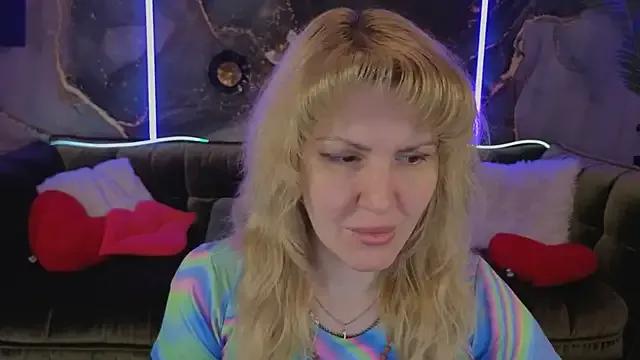 NatalyChanell on StripChat