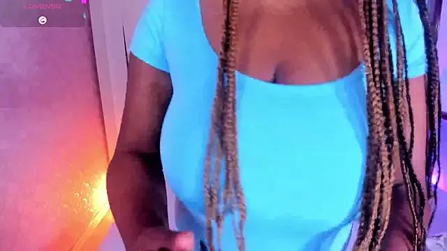 Nessa_fox_ on StripChat 
